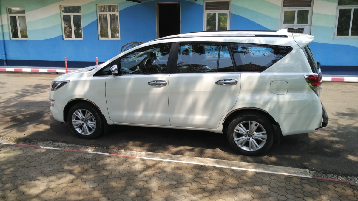Group travel cab